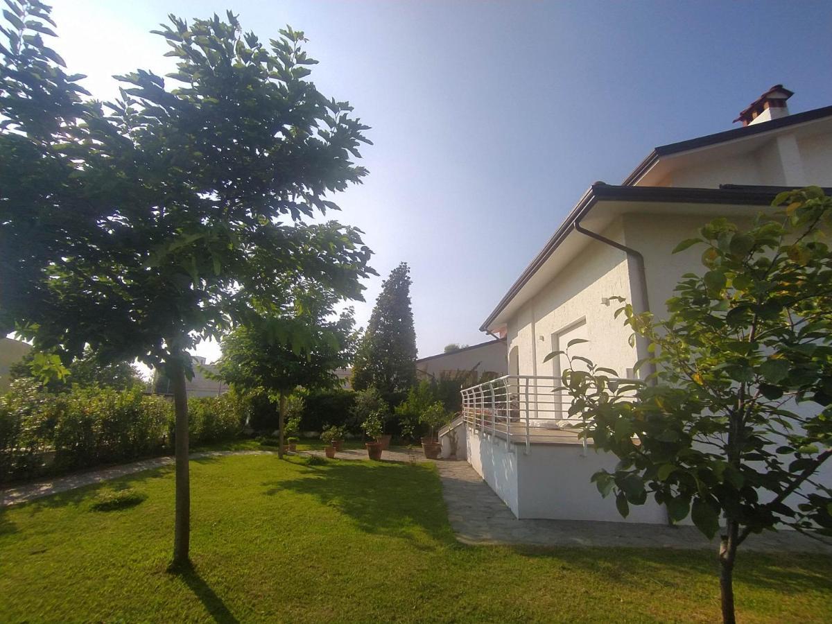 קמאיורה B&B Villa La Bouganville מראה חיצוני תמונה